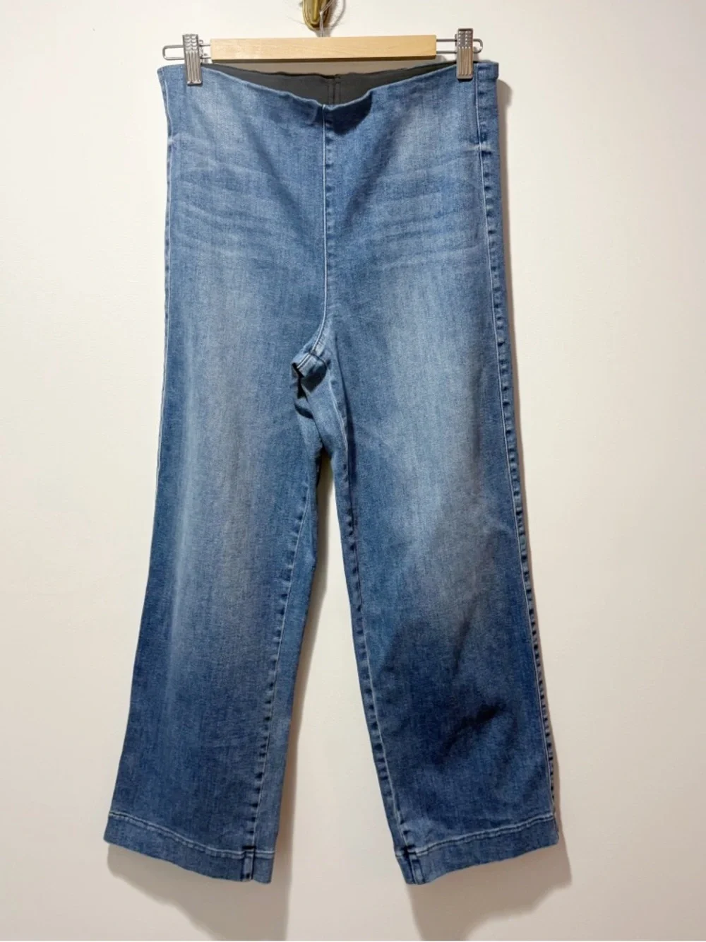 Frank and Eileen Westport Illusion Wide-Leg Pull-On Jean Size 8 Soft Denim - Picture 2 of 16